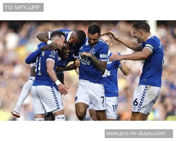 英联杯激战埃弗顿对决曼联谁能笑到最后争夺晋级名额